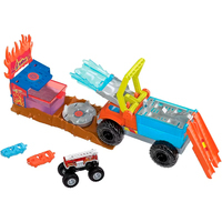 Фото Игровой набор Hot Wheels Monster Trucks Изменение цвета Пожарное спасение HPN73