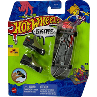 Фото Игровой набор Hot Wheels Скейт и обувь для пальчиков HGT46-14
